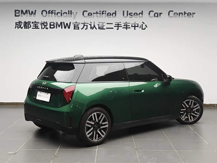 Electric MINI COOPER 2025 456km COOPER E Classic - zdjęcie 18