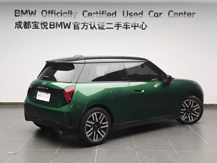 Electric MINI COOPER 2025 456km COOPER E Classic - zdjęcie 4