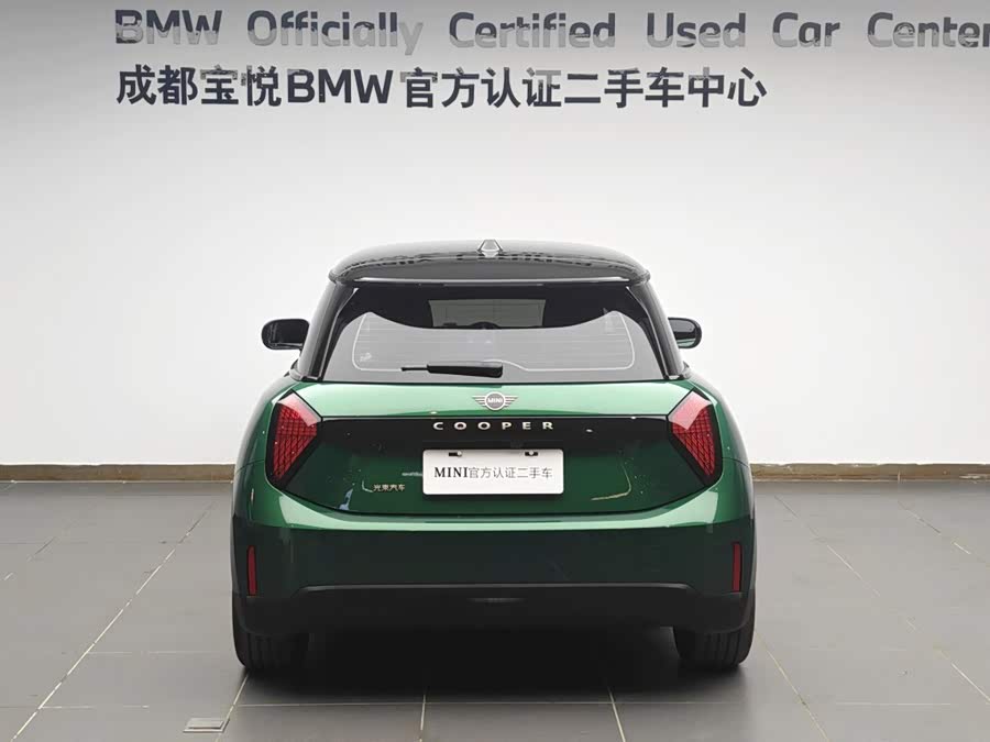 Electric MINI COOPER 2025 456km COOPER E Classic - zdjęcie 5