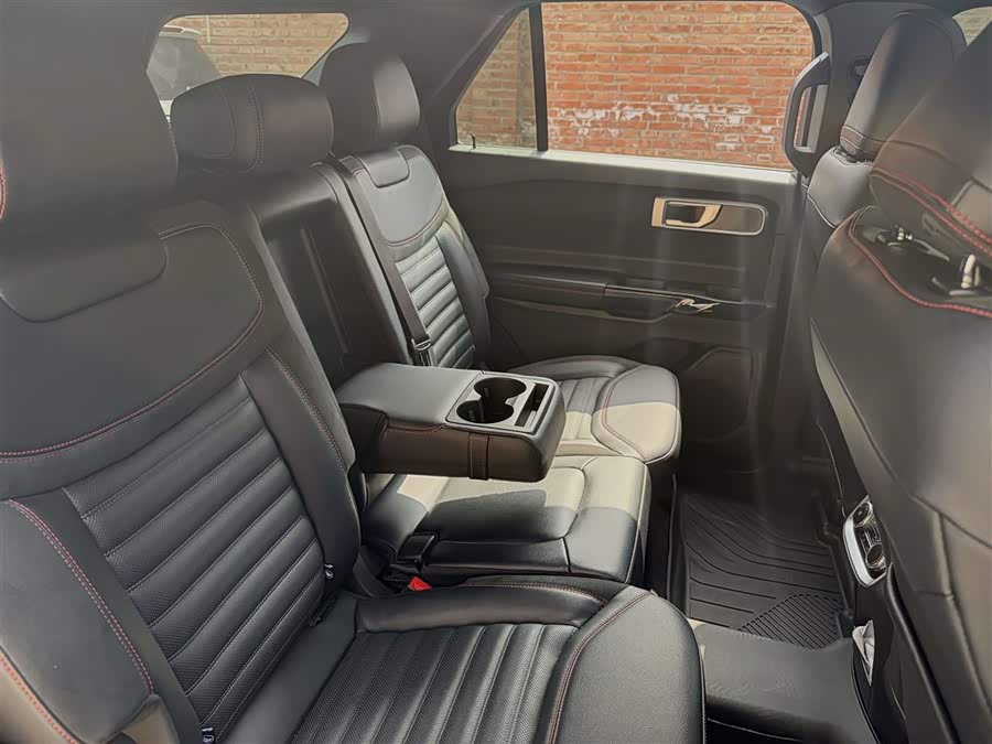Explorer 2023 EcoBoost 285 4WD ST-LINE 7-Seater - zdjęcie 17