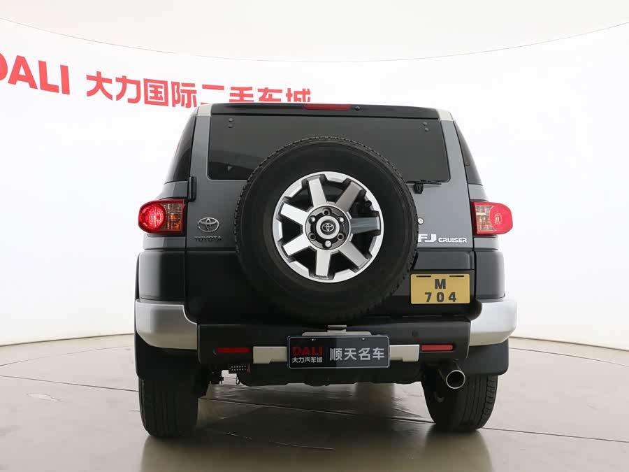 FJ Cruiser 2023 4.0L GX-R Middle East - zdjęcie 15