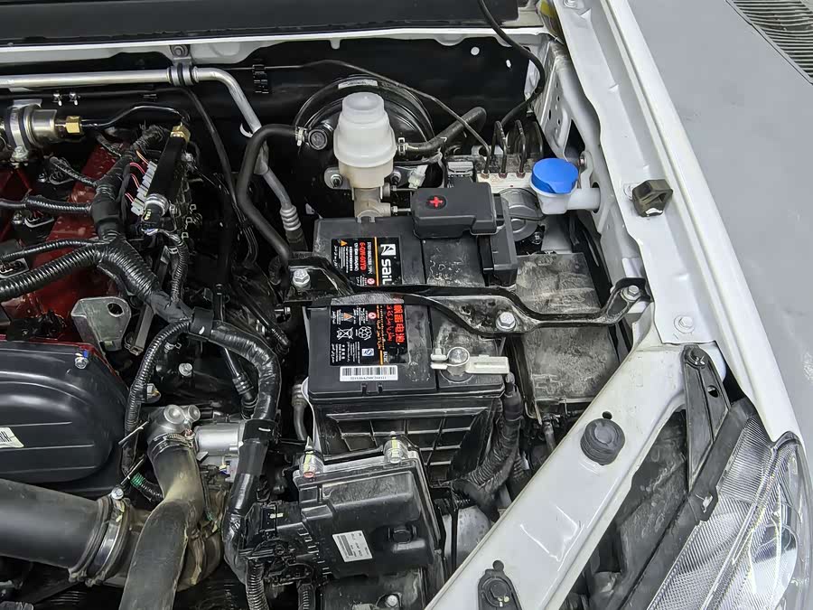 Fengjun 5 2023 2.4L CNG+Gas 4WD Elite Double Cab - zdjęcie 17