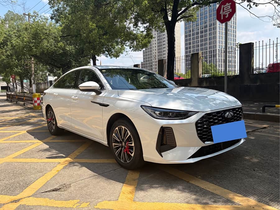 Fengyun A8L 2025 1.5TGDI 145km Standard - zdjęcie 3