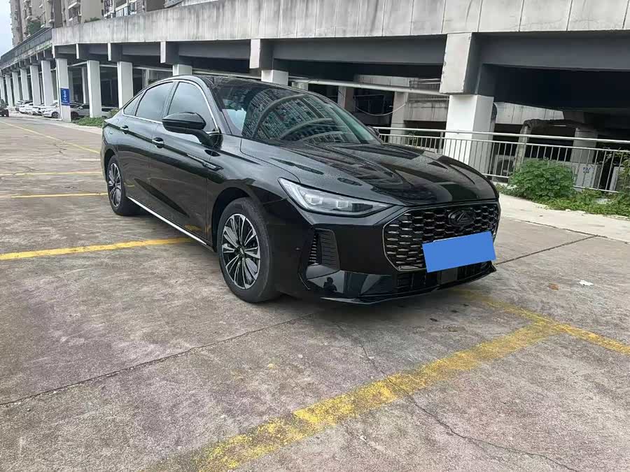 Fengyun A8L 2025 1.5TGDI 145km Standard - zdjęcie 3