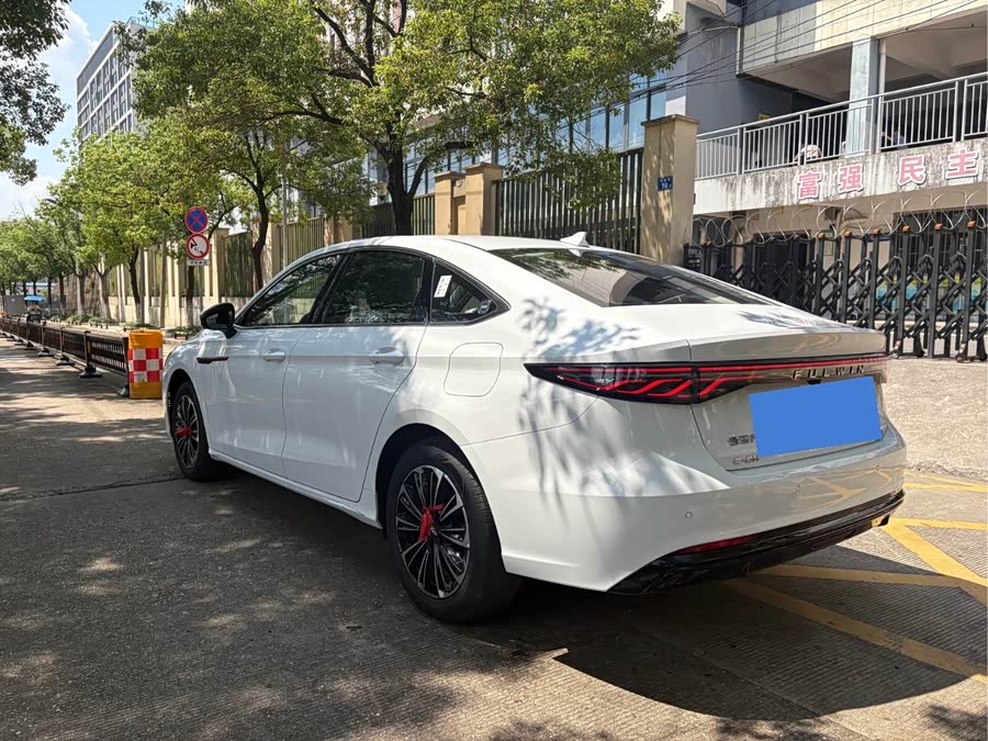 Fengyun A8L 2025 1.5TGDI 145km Standard - zdjęcie 7