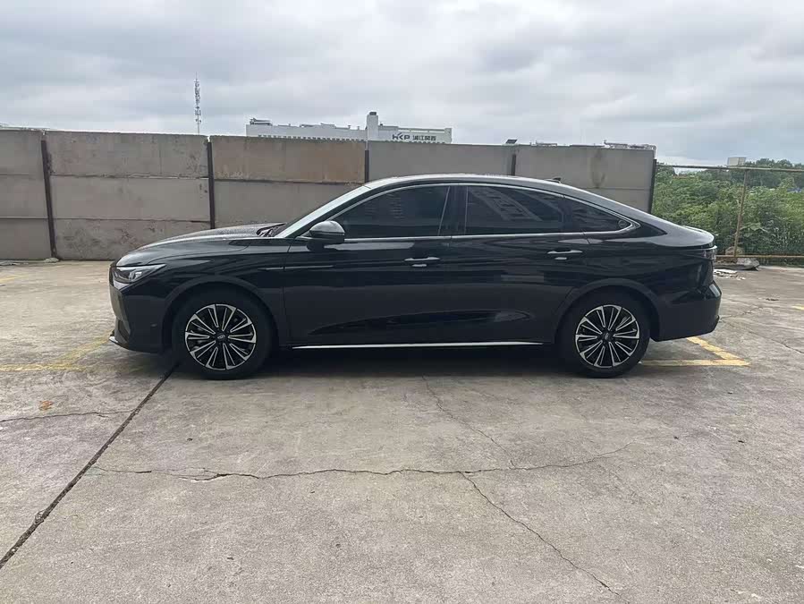 Fengyun A8L 2025 1.5TGDI 145km Standard - zdjęcie 9