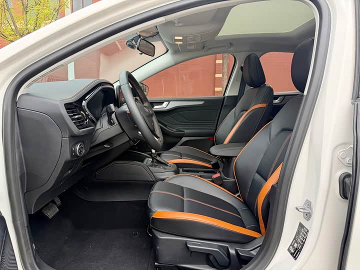 Ford 2022 2WD EcoBoost 180 Auto Racing Edition - zdjęcie 14