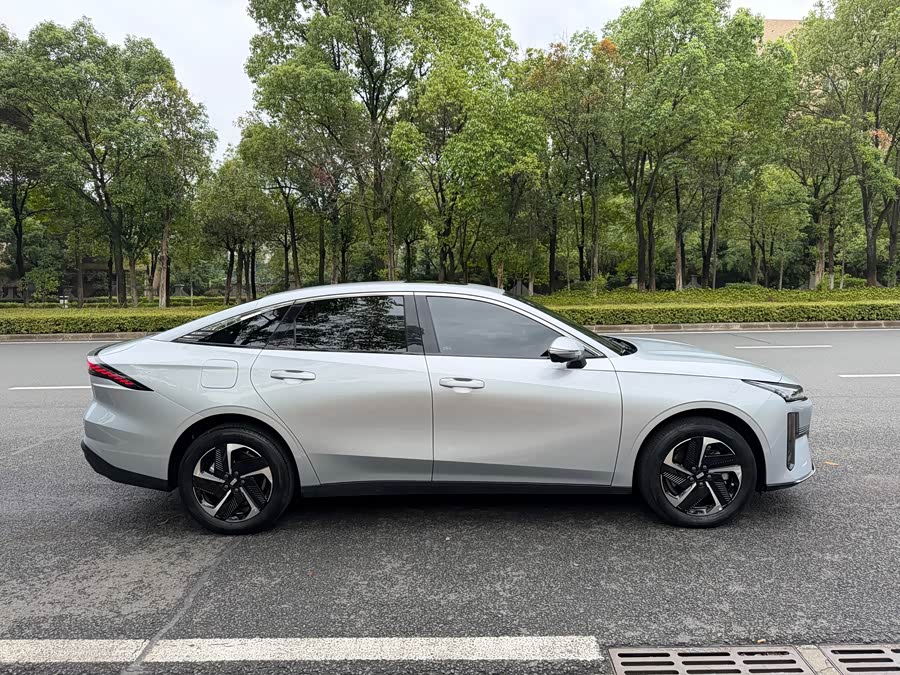 Galaxy L6 2025 EM-i 140km Long Range Edition - zdjęcie 4