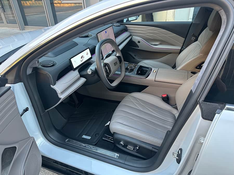 Galaxy Star 8 2025 130km EM-i Flagship - zdjęcie 6
