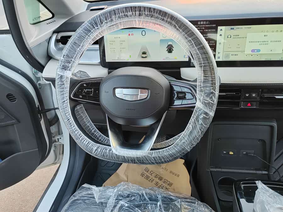 Geely Geometry E Firefly 2023 401KM Thunder Tiger 5-seater - zdjęcie 17