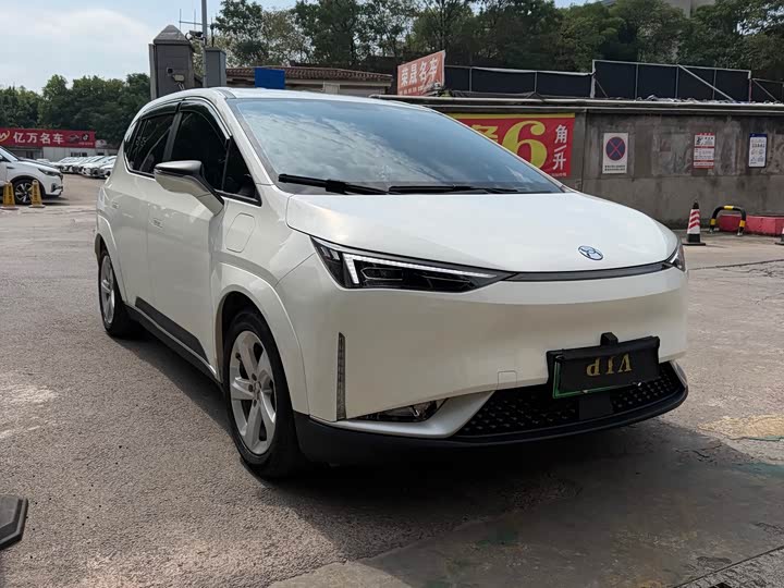 HYCAN Z03 2022 430km Trend Edition 135kW 55.5kWh - zdjęcie 17