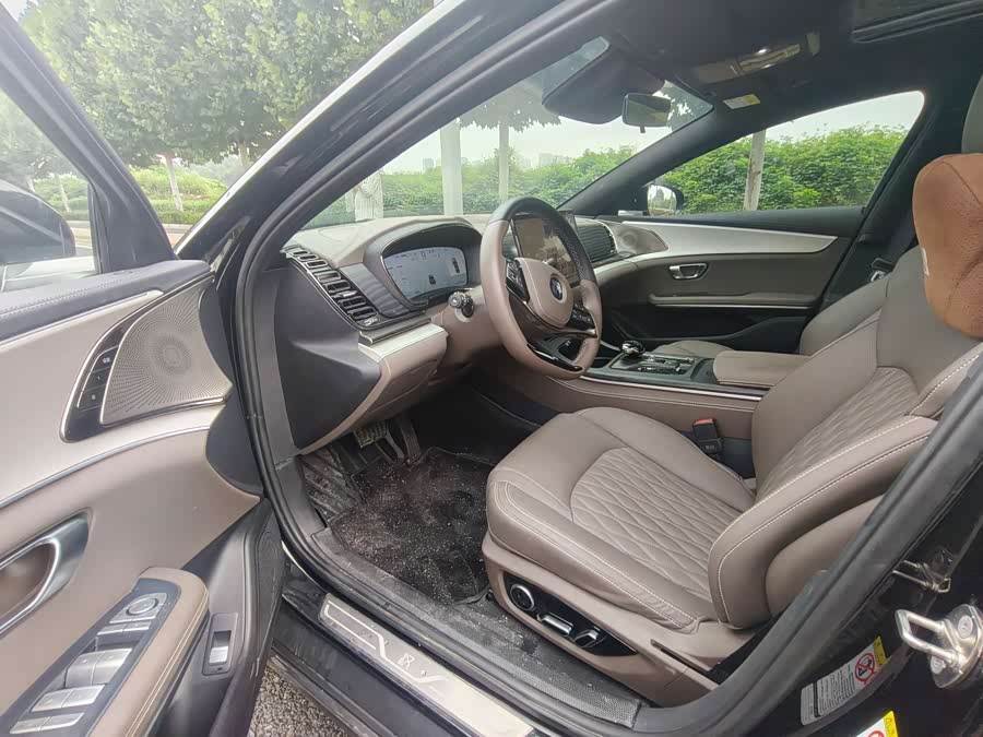 Han 2025 DM-i 125KM Luxury - zdjęcie 4
