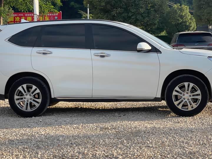 Haval M6 2021 PLUS 1.5T Manual Luxury Intelligent Connectivity - zdjęcie 13
