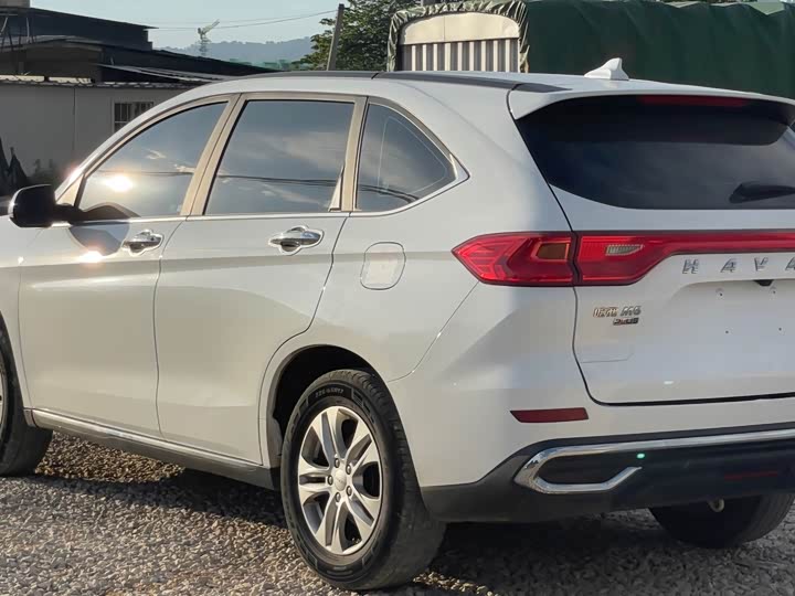 Haval M6 2021 PLUS 1.5T Manual Luxury Intelligent Connectivity - zdjęcie 15