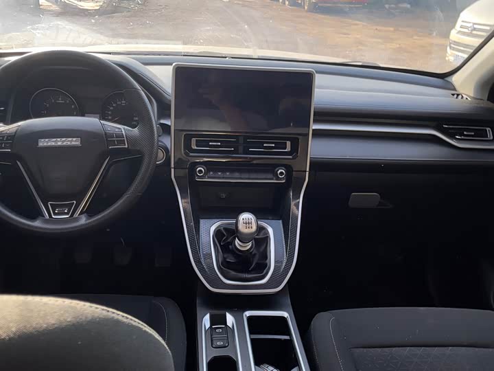 Haval M6 2021 PLUS 1.5T Manual Luxury Intelligent Connectivity - zdjęcie 18