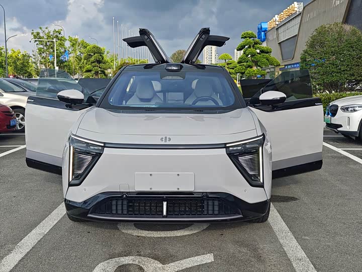 HiPhi Y 2023 560km Pioneer - zdjęcie 11