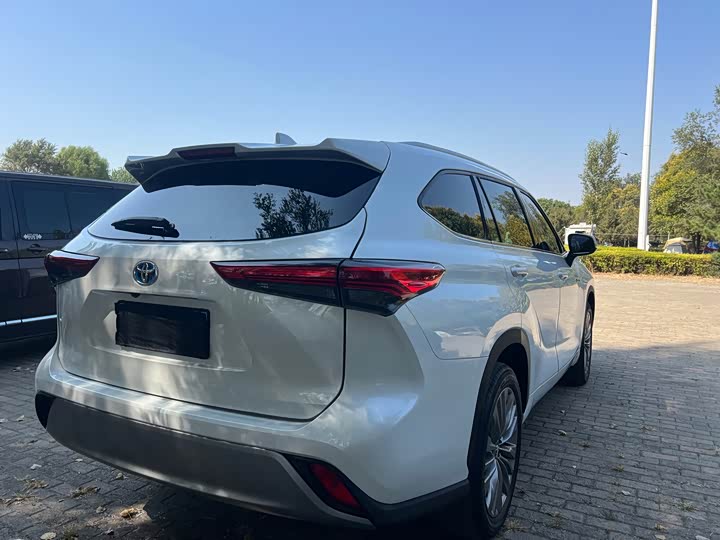Highlander 2023 2.5L Intelligent Electric Hybrid Four-Wheel Drive Deluxe Edition 7-Seater - zdjęcie 18