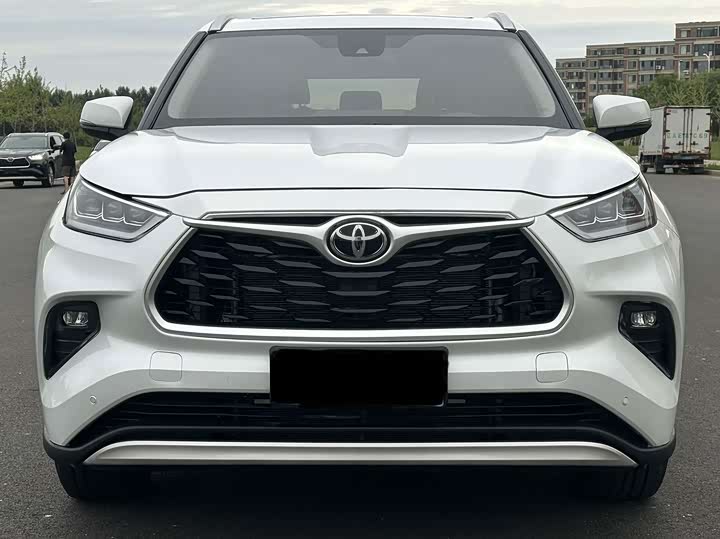 Highlander 2024 2.5L Intelligent Electric Hybrid AWD Premium 7-Seater - zdjęcie 11