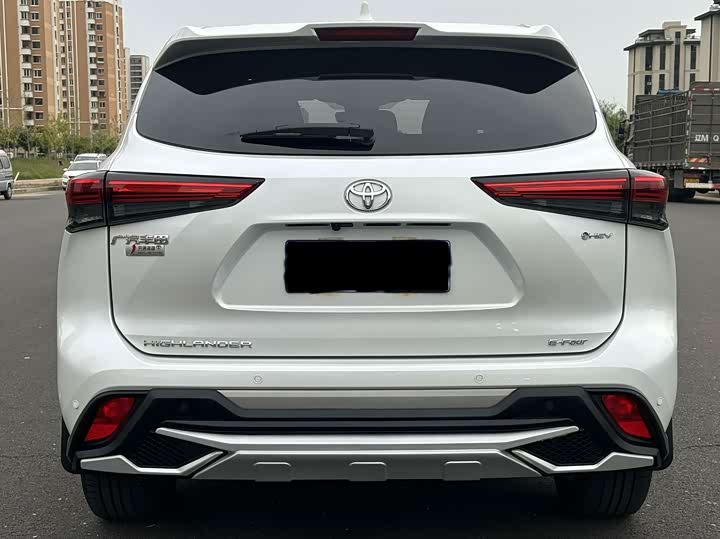 Highlander 2024 2.5L Intelligent Electric Hybrid AWD Premium 7-Seater - zdjęcie 17