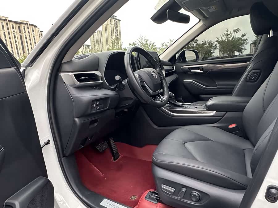 Highlander 2024 2.5L Intelligent Electric Hybrid AWD Premium 7-Seater - zdjęcie 4
