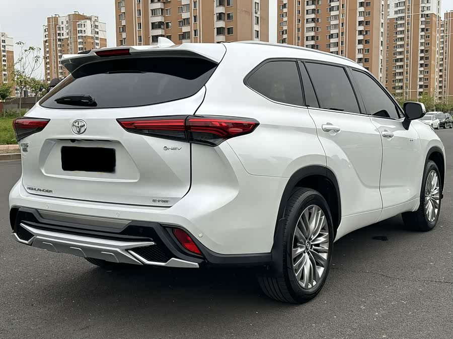Highlander 2024 2.5L Intelligent Electric Hybrid AWD Premium 7-Seater - zdjęcie 9