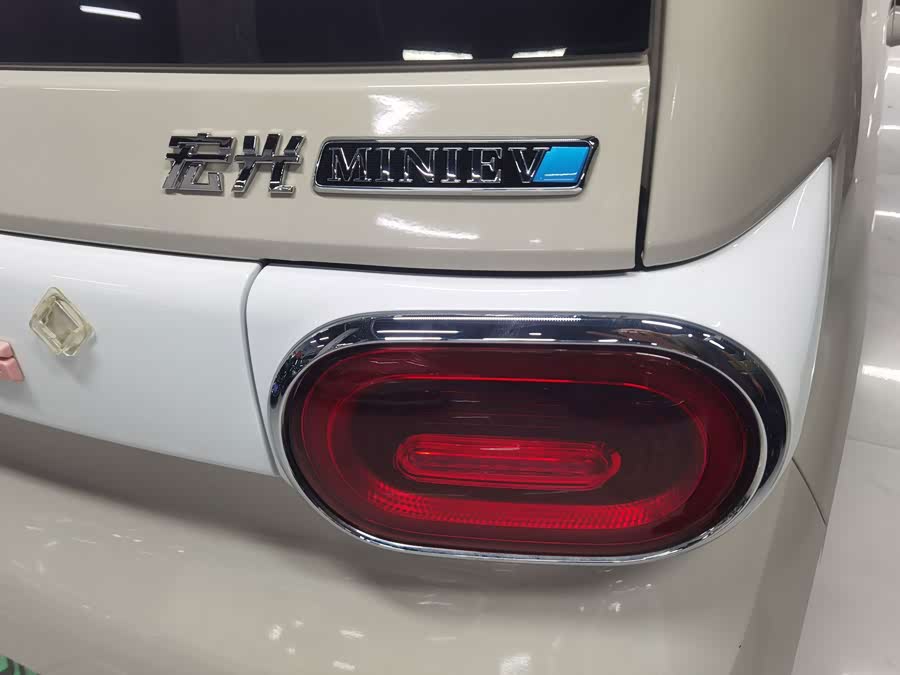Hongguang MINIEV 2024 Third Generation 215km Advanced Version - zdjęcie 16