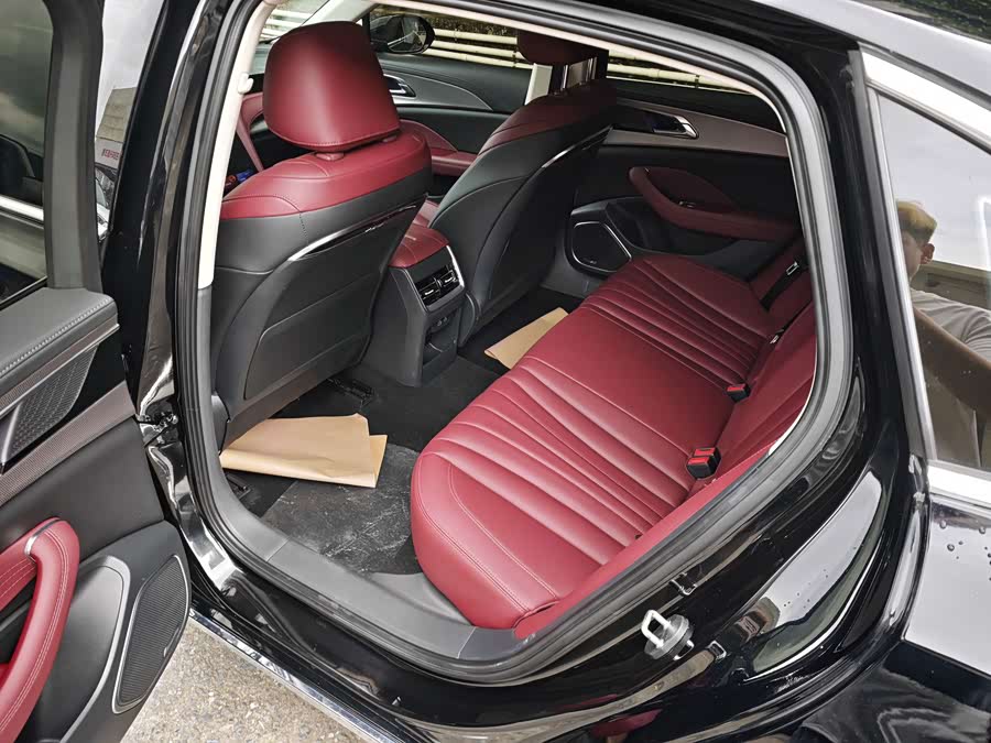 Hongqi H5 2023 1.5T DCT Intelligent Connected Edition - zdjęcie 11