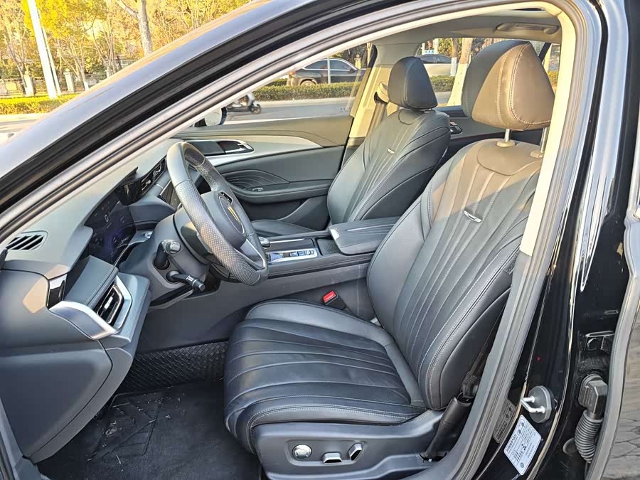 Hongqi H5 2023 1.5T DCT Intelligent Connected Edition - zdjęcie 11
