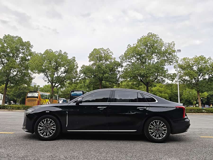 Hongqi H5 2023 1.5T DCT Intelligent Connected Edition - zdjęcie 4