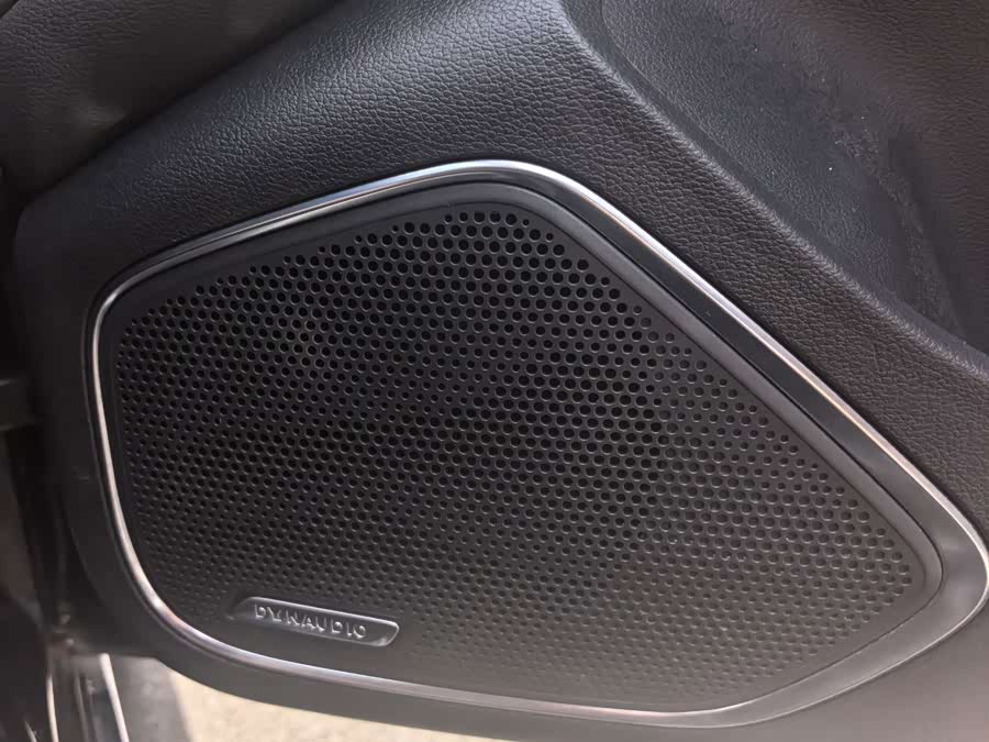 Hongqi H5 2023 2.0T Auto Intelligent Connectivity Flagship - zdjęcie 7