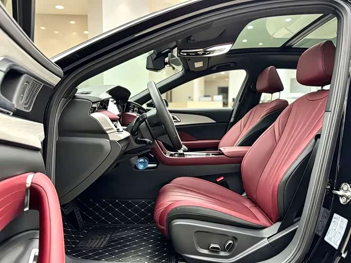 Hongqi H5 2025 1.5T DCT Shadow Edition - zdjęcie 19