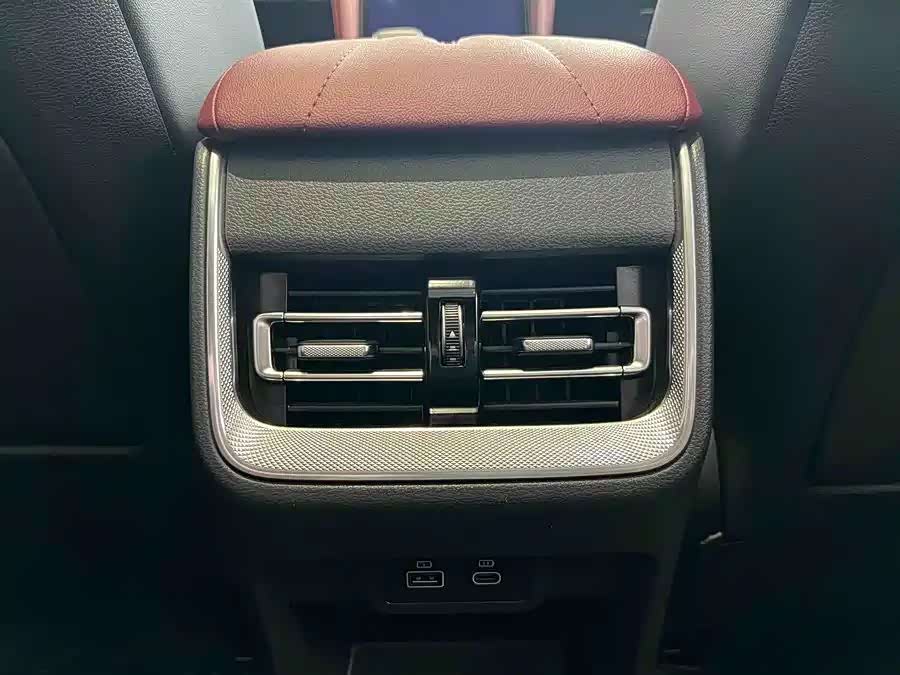 Hongqi H5 2025 1.5T DCT Shadow Edition - zdjęcie 9