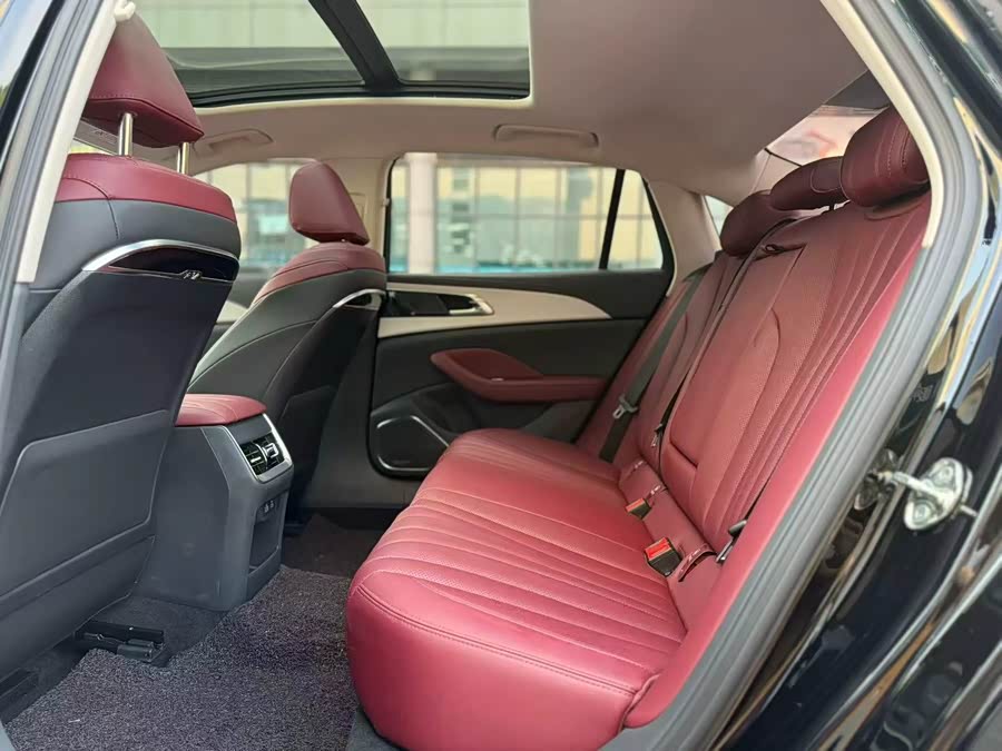 Hongqi H5 2025 1.5T DCT Xuan Ying 200 Million Commemorative Edition - zdjęcie 6