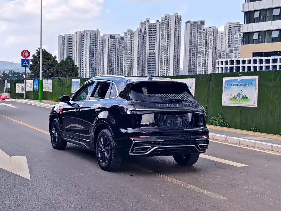 Hongqi HS5 2023 2.0T Flag Joy Pro - zdjęcie 13