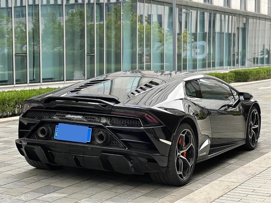Huracán EVO RWD - zdjęcie 2
