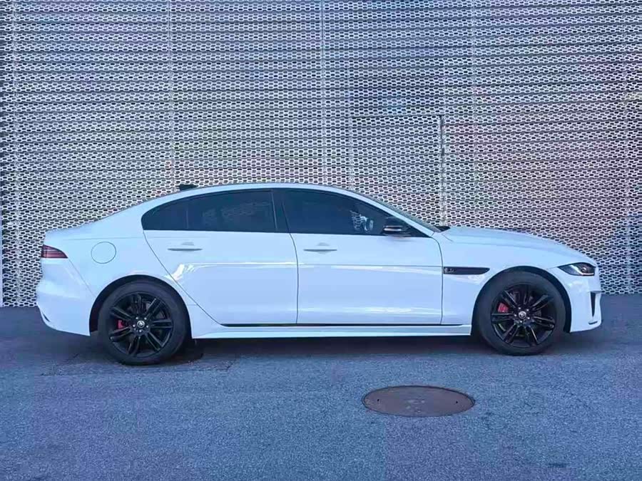 Jaguar XEL 2024 2.0T 200PS R-DYNAMIC Youth Sport - zdjęcie 9