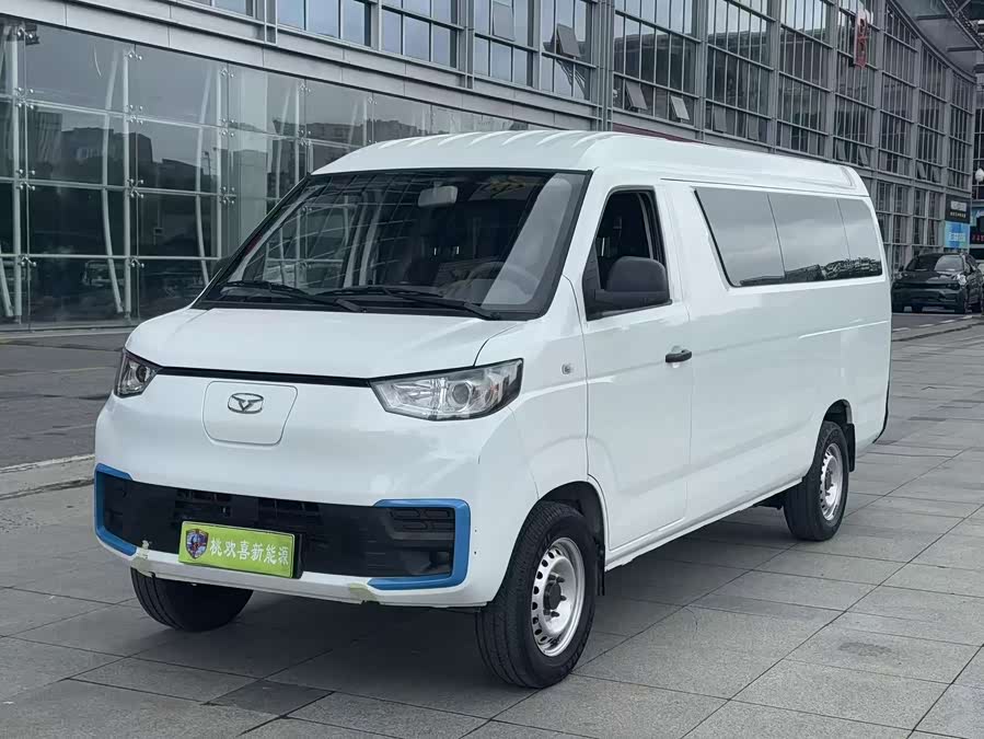 Jiangtuan E7 2025 Entrepreneur Edition 41.86kWh 6-seater - zdjęcie 1