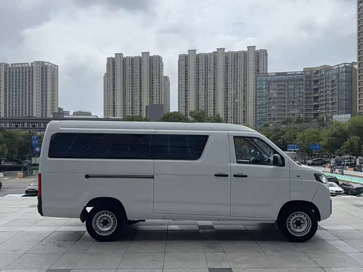 Jiangtuan E7 2025 Entrepreneur Edition 41.86kWh 6-seater - zdjęcie 14