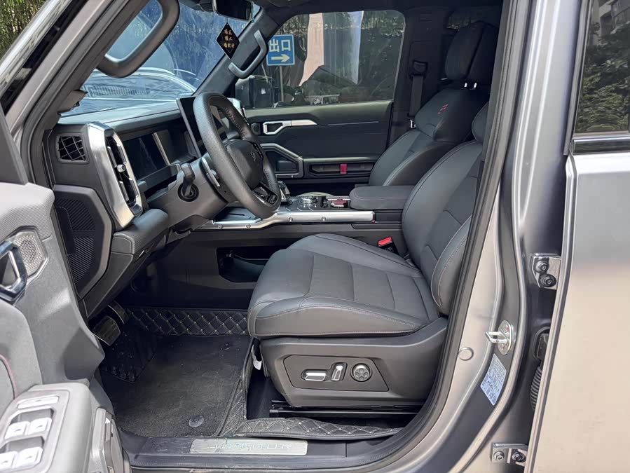 Jietu Traveler 2023 2.0T 4WD Conquer PRO - zdjęcie 5