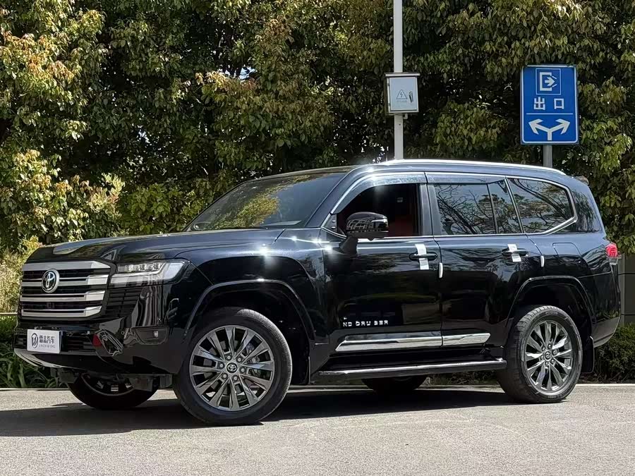 Land Cruiser LC300 2025 3.5T Auto - zdjęcie 1