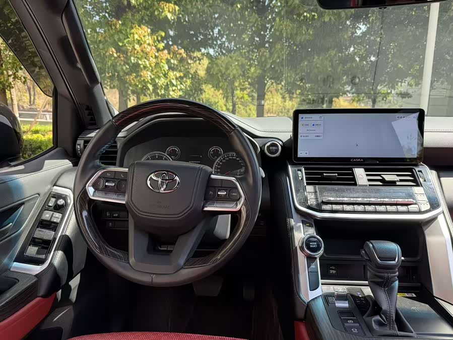 Land Cruiser LC300 2025 3.5T Auto - zdjęcie 18