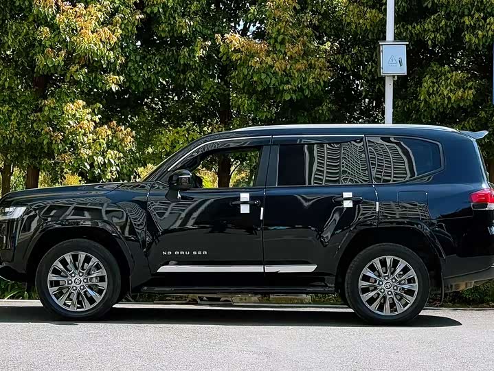 Land Cruiser LC300 2025 3.5T Auto - zdjęcie 20