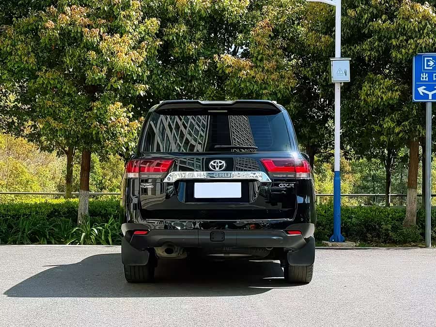 Land Cruiser LC300 2025 3.5T Auto - zdjęcie 4