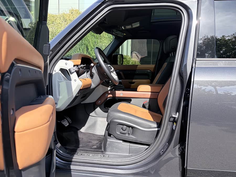Land Rover Defender 2024 110 3.0T P400 XS - zdjęcie 8
