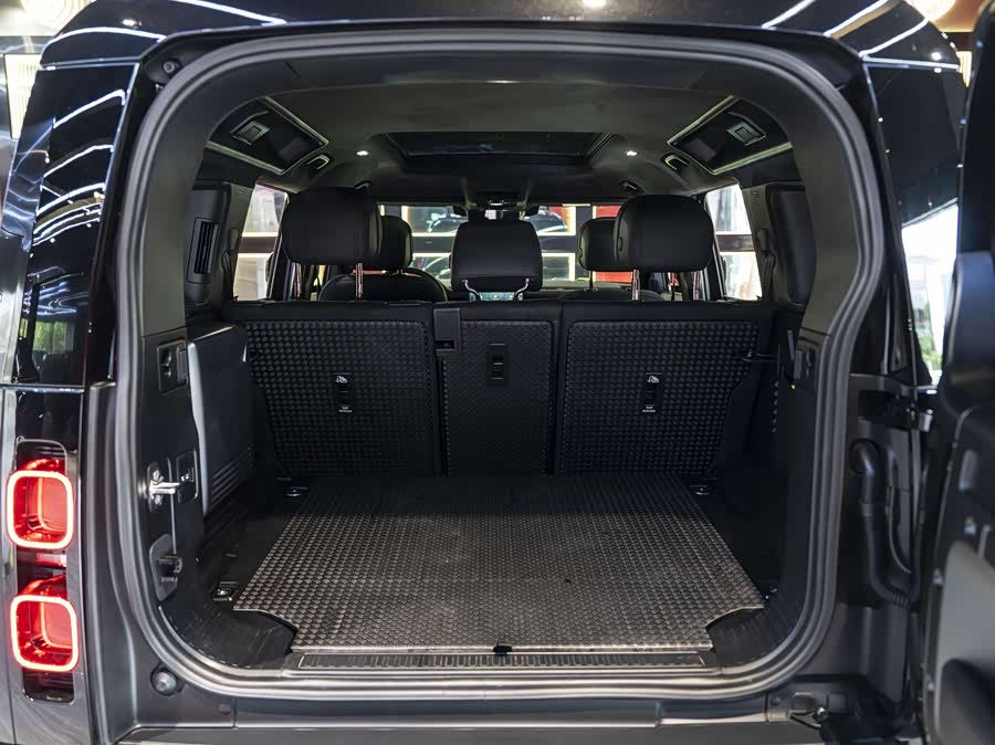 Land Rover Defender 2025 110 3.0T P400 X-Dynamic HSE - zdjęcie 12