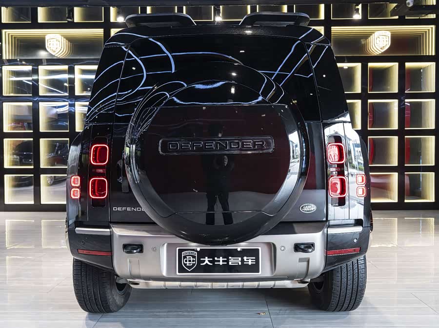 Land Rover Defender 2025 110 3.0T P400 X-Dynamic HSE - zdjęcie 5