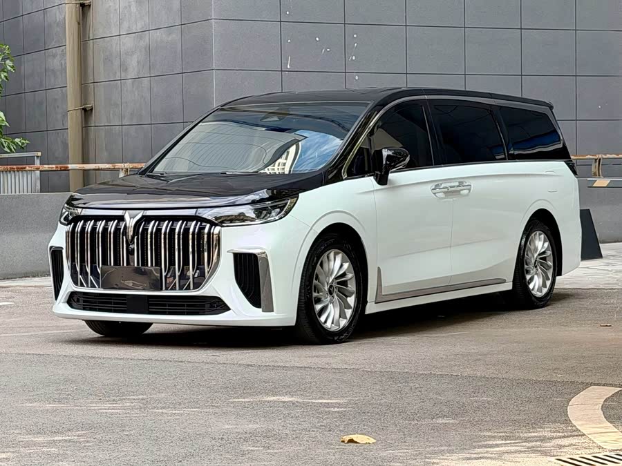 Lantu Dreamer 2024 PHEV Long Range Luxury - zdjęcie 1