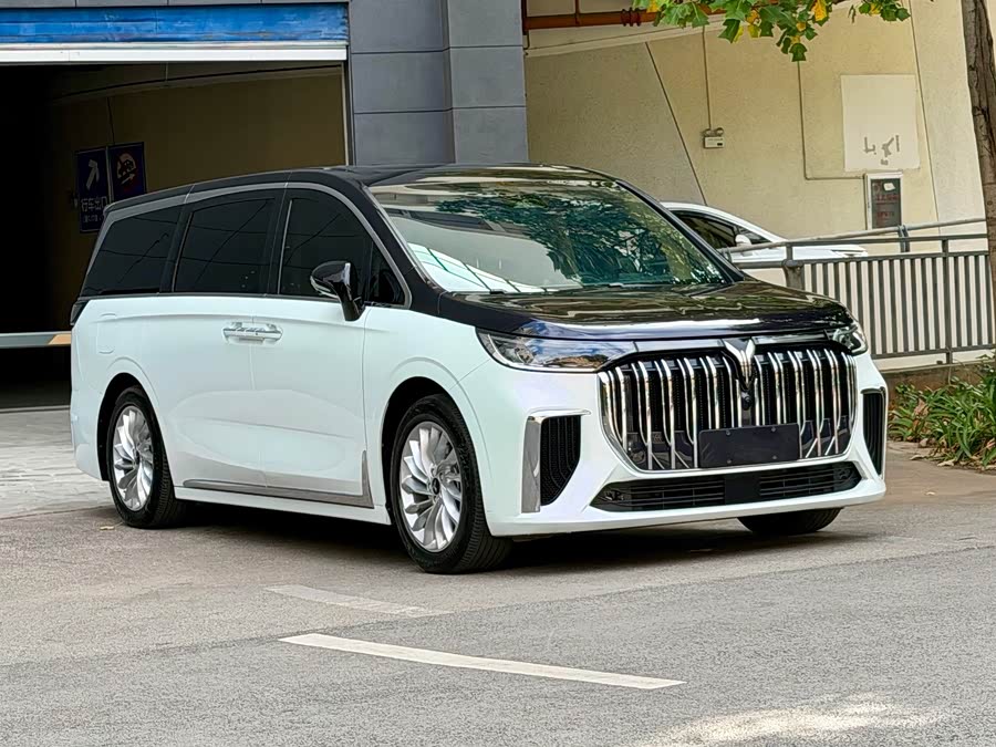 Lantu Dreamer 2024 PHEV Long Range Luxury - zdjęcie 3