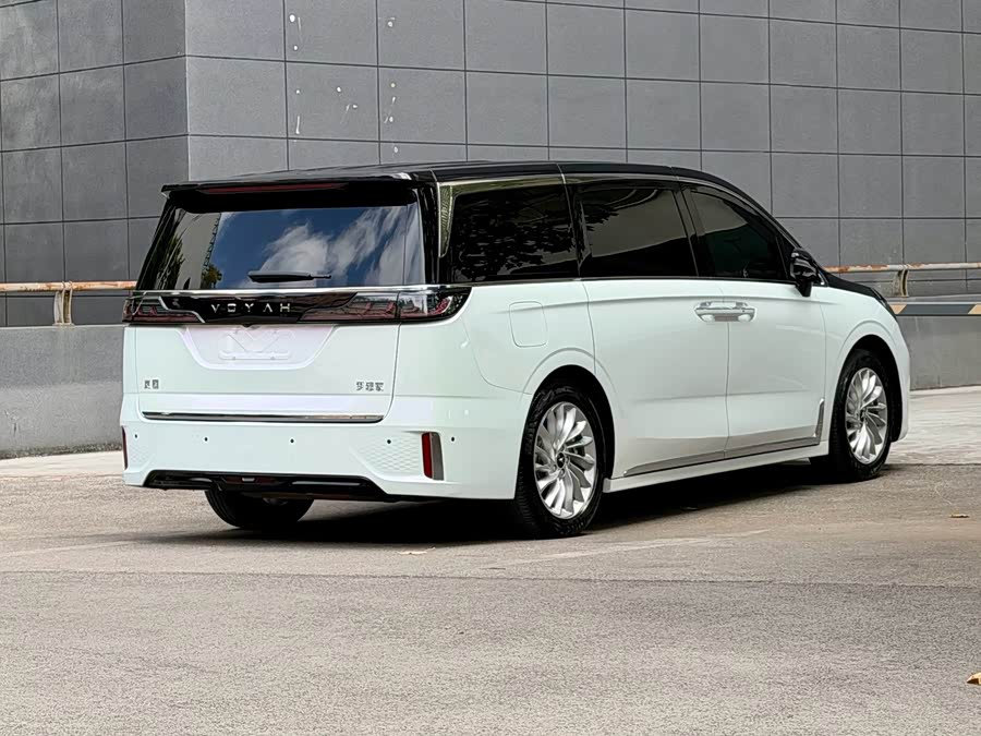 Lantu Dreamer 2024 PHEV Long Range Luxury - zdjęcie 4