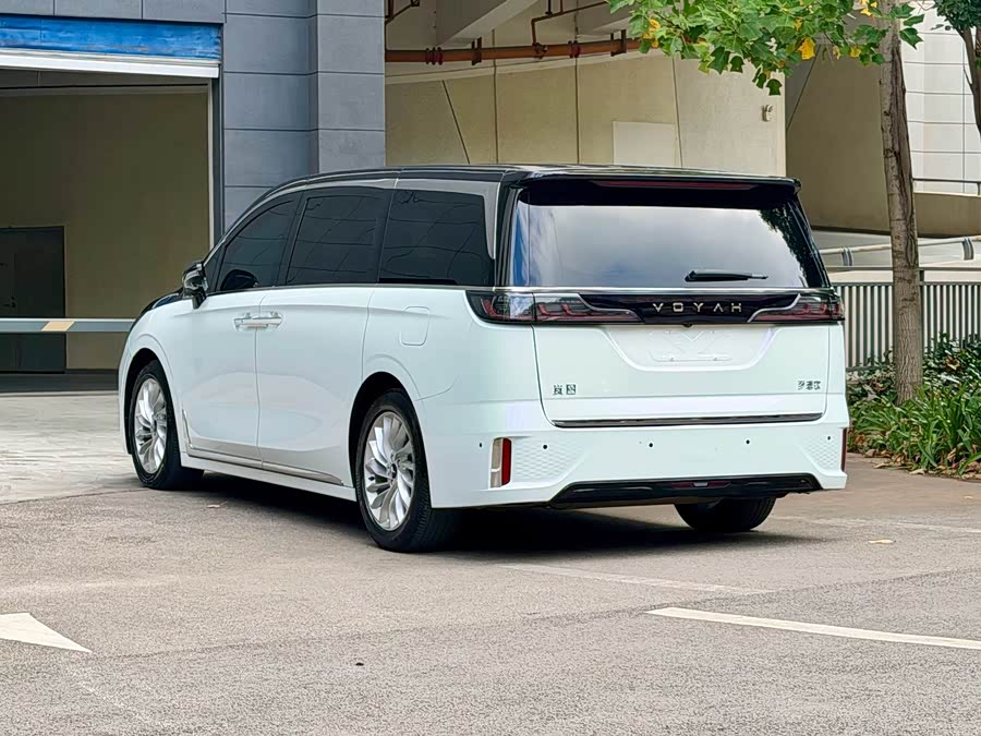 Lantu Dreamer 2024 PHEV Long Range Luxury - zdjęcie 6